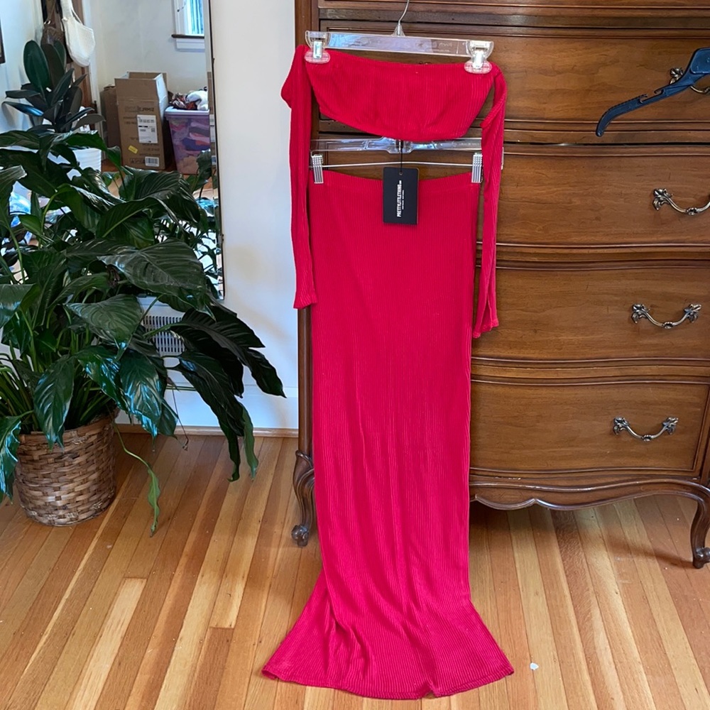Pretty Little Thing red midi skirt set